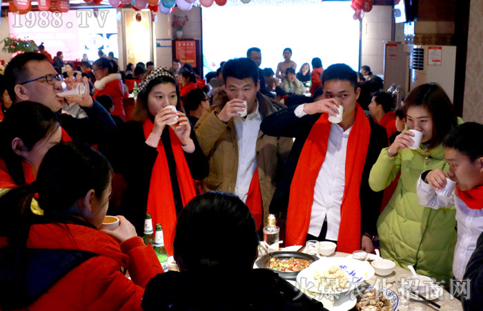 一路挑戰(zhàn)自我,一起引燃未來