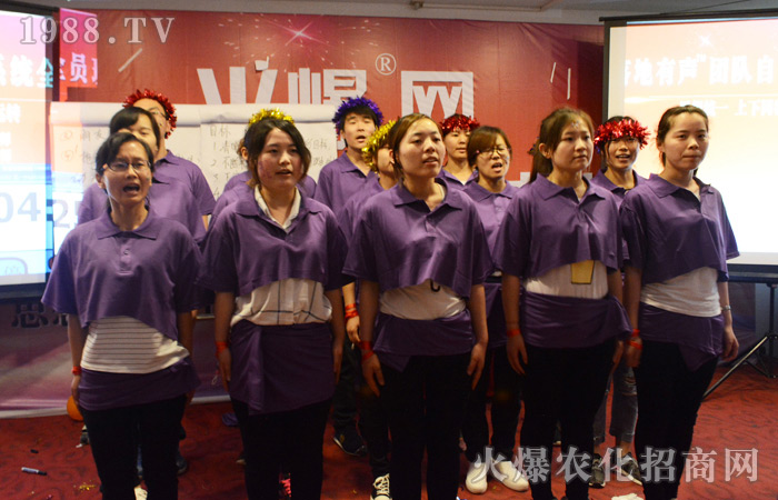 2016,因?yàn)槟悖銈,我的世界才如此豐富多彩!