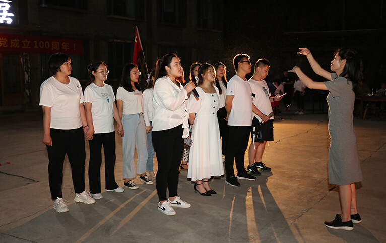 �𱬾W(w��ng)�Ͼ�ɽ�������(hu��)֮�����ݳ�