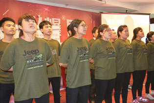 ��(qi��ng)���������R���I��F(tu��n)�(du��)�������҂�����õĈF(tu��n)�(du��)��